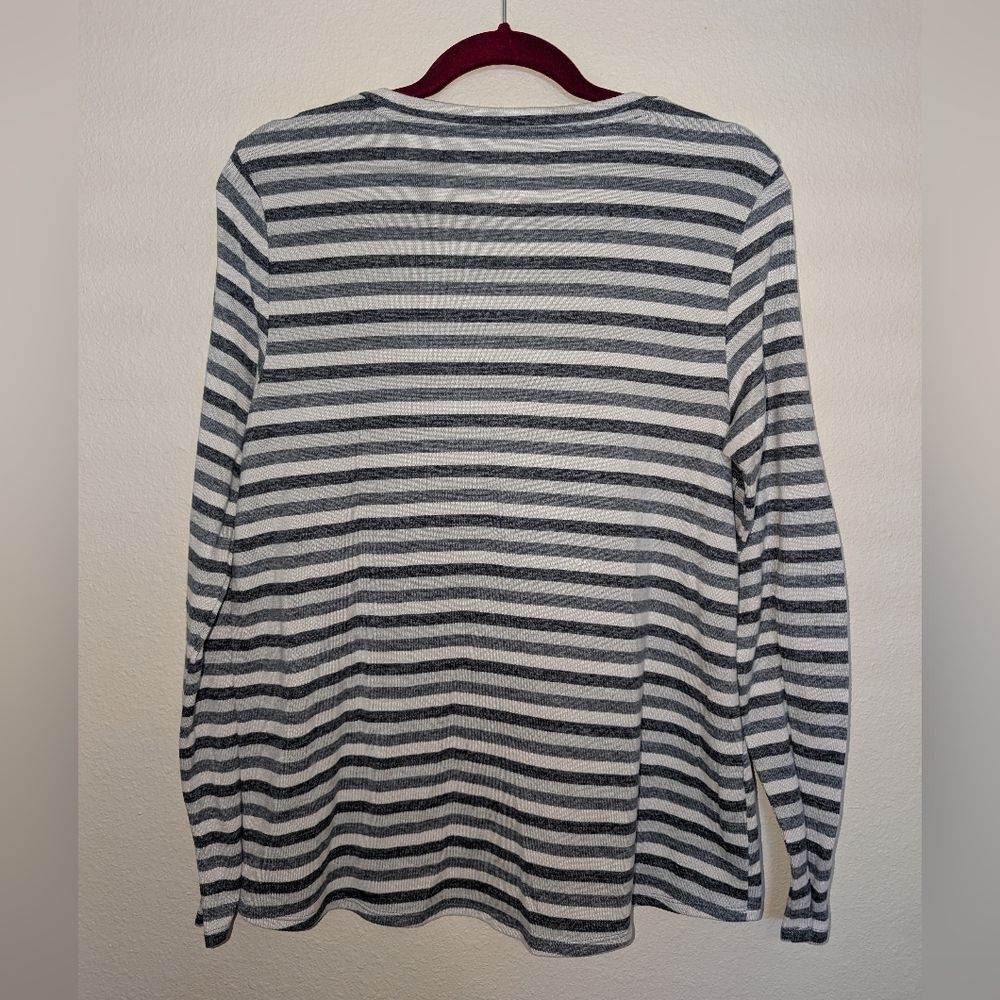 American Eagle Soft & Sexy Plush Striped Grey White Long Sleeve Women's Size L - Picture 3 of 3